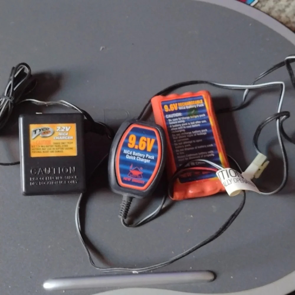 NiCD Chargers and Battery Pack